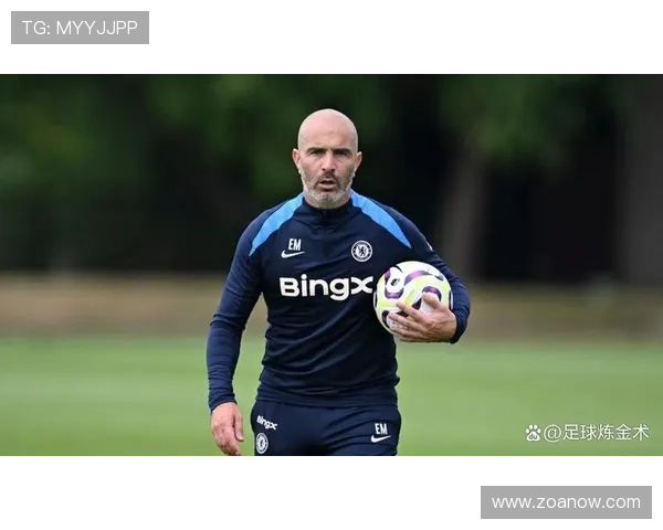 切尔西阵容豪华却缺乏稳定输出,进攻端表现波动影响赛季走势 切尔西阵容豪华却缺乏稳定输出,进攻端表现波动影响赛季走势