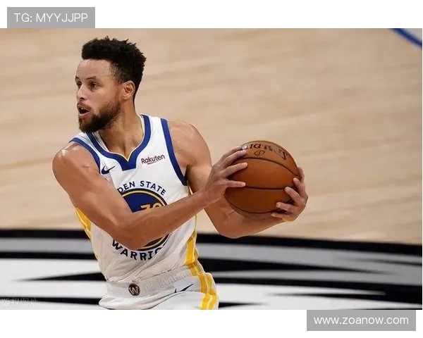 克莱比赛季初更积极无球跑位，助库里提升三分效率